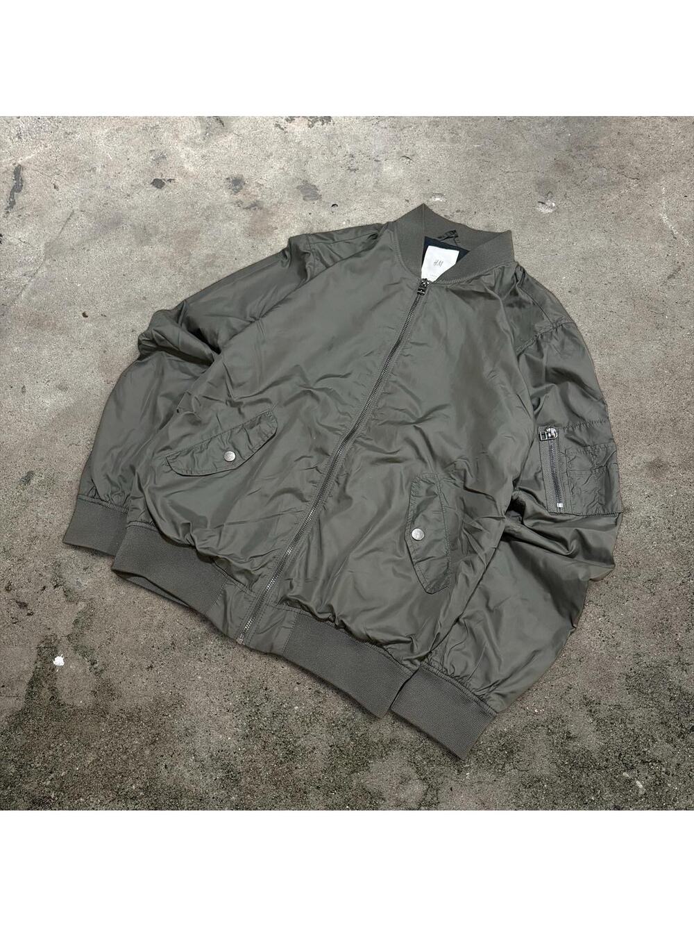 H&M L.O.G.G. Olive Green Bomber Jacket Men’s Small